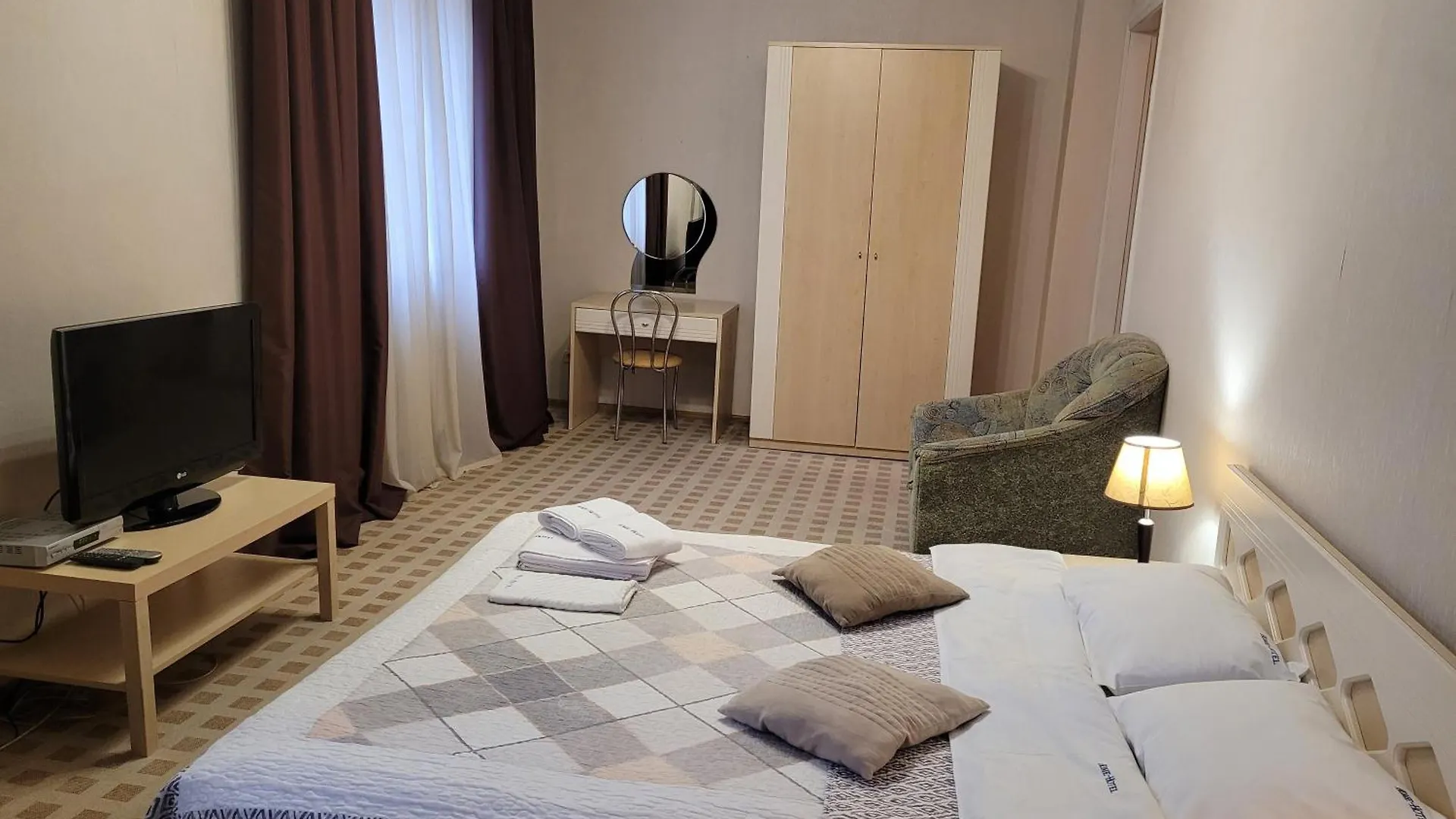 Home Hotel Apartments On Khreshchatyk Area Kiev