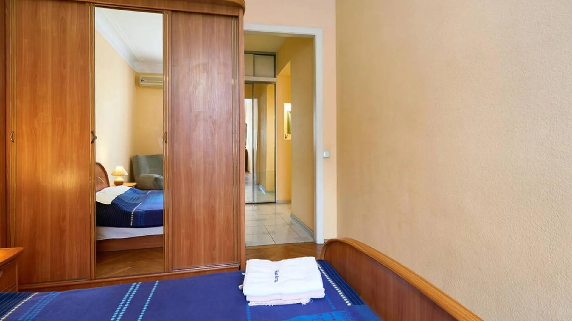 Home Hotel Apartments On Khreshchatyk Area Kiev 0*,  Ukraine