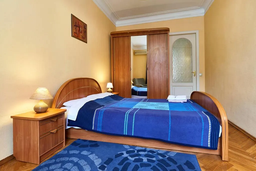 Home Hotel Apartments On Khreshchatyk Area Kiev