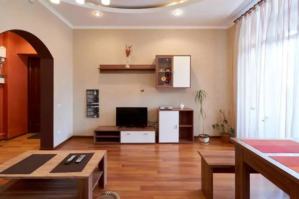 Home Hotel Apartments On Khreshchatyk Area Kiev